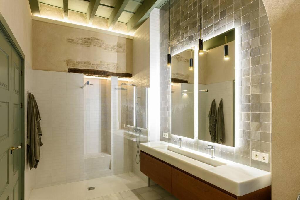 Luxury Palace Sevilla Bagian luar foto
