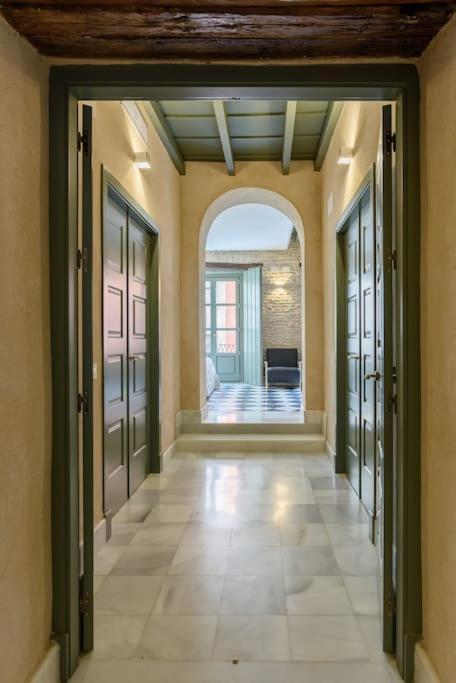 Luxury Palace Sevilla Bagian luar foto