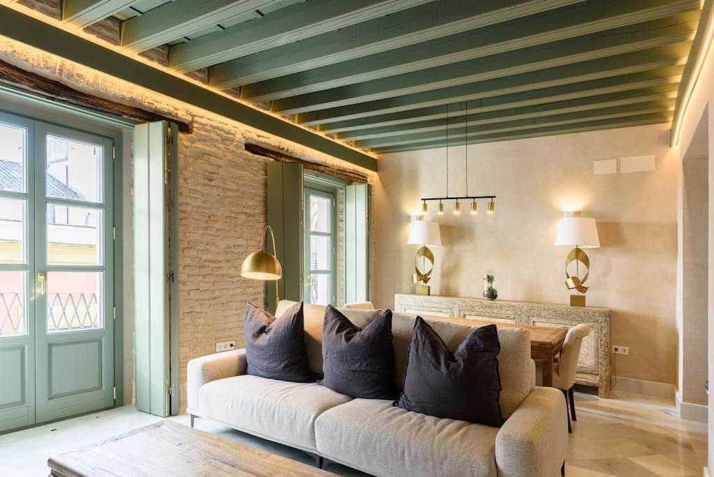 Luxury Palace Sevilla Bagian luar foto