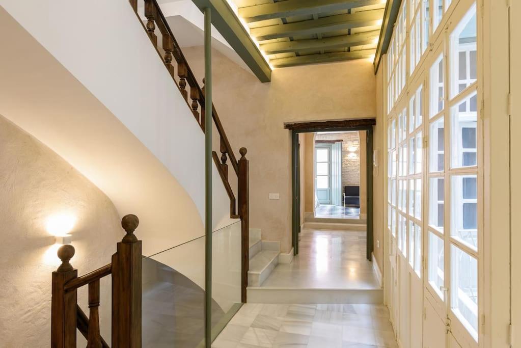 Luxury Palace Sevilla Bagian luar foto