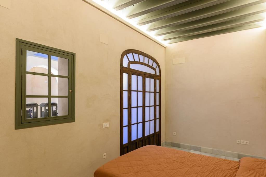 Luxury Palace Sevilla Bagian luar foto
